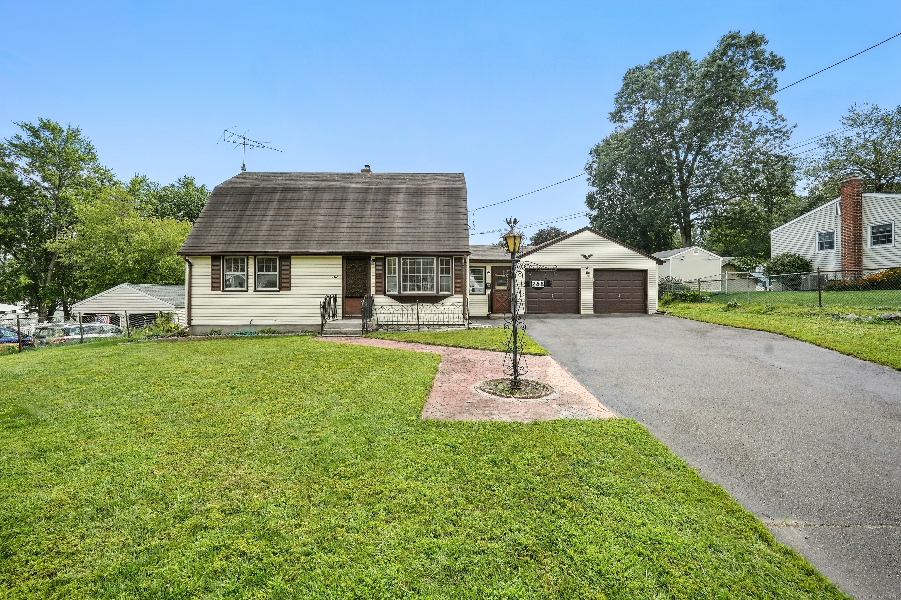 268 Reed Avenue Windsor Locks, CT 06096 - Photo 1 of 1