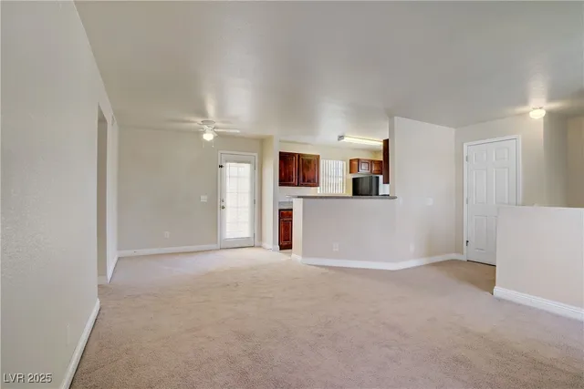 $194,000 | 2801 North Rainbow Boulevard, Unit 273, Las Vegas, NV 89108