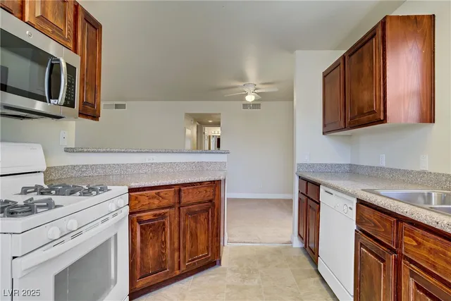 $194,000 | 2801 North Rainbow Boulevard, Unit 273, Las Vegas, NV 89108