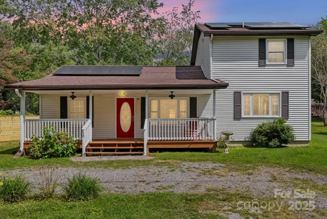 $325,000 | 10 Wolf Creek Drive, Black Mountain, NC 28711