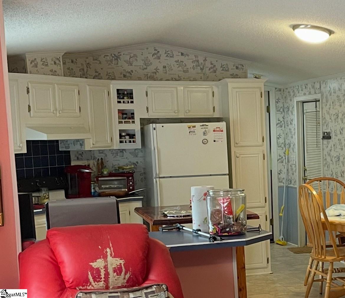 3825 Skippers Lodge Road Cross Hill, SC 29332 - Photo 10 of 35