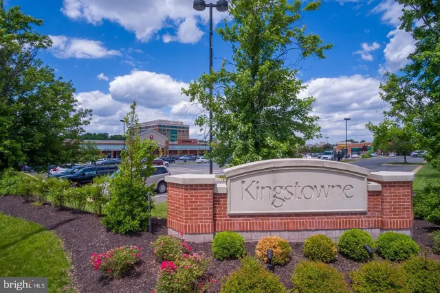 $2,300 | 6933 Mary Caroline Circle, Unit B, Alexandria, VA 22310