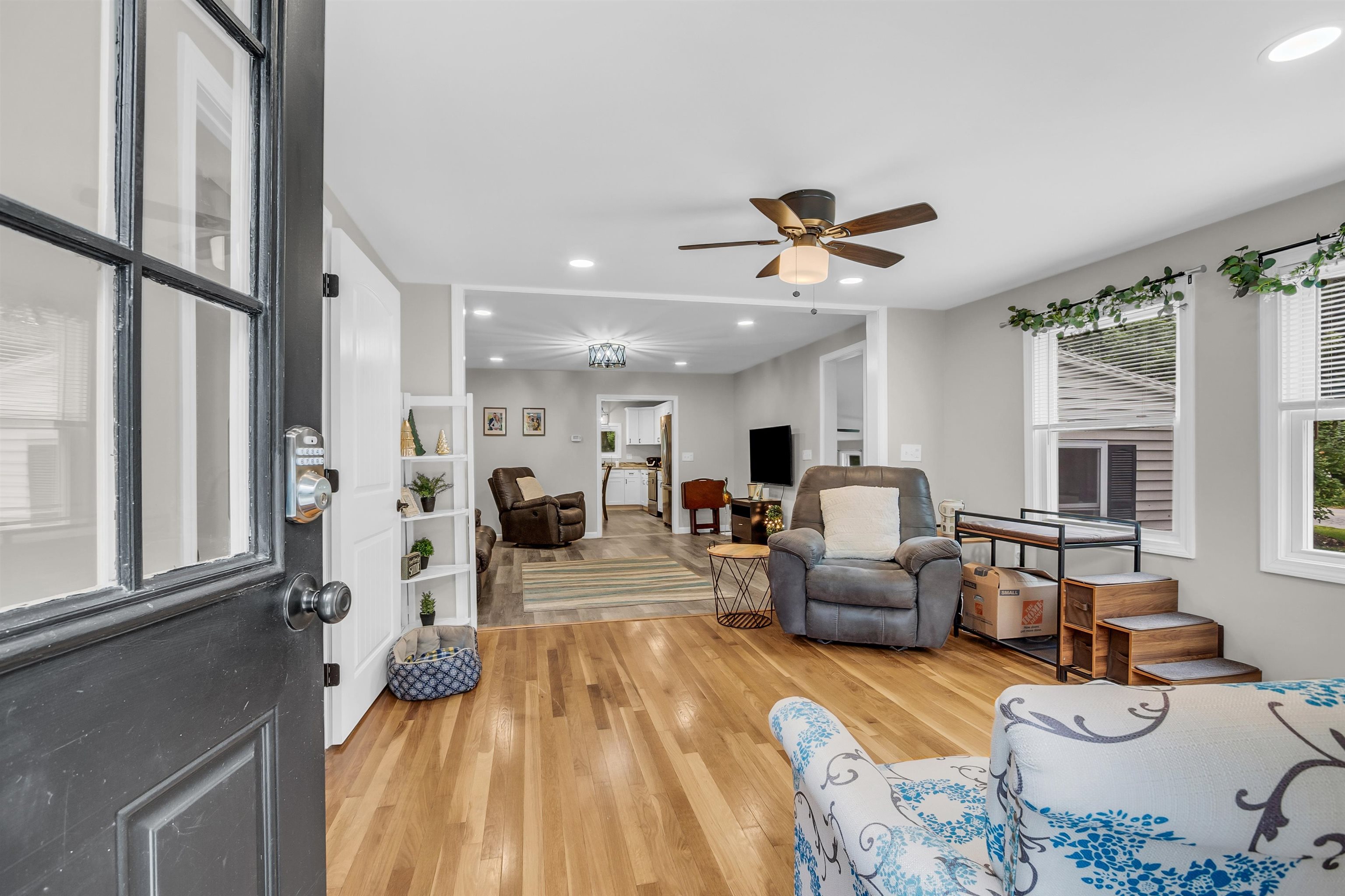 401 Borough Road Pembroke, NH 03275 - Photo 12 of 40 Gallery Image 12
