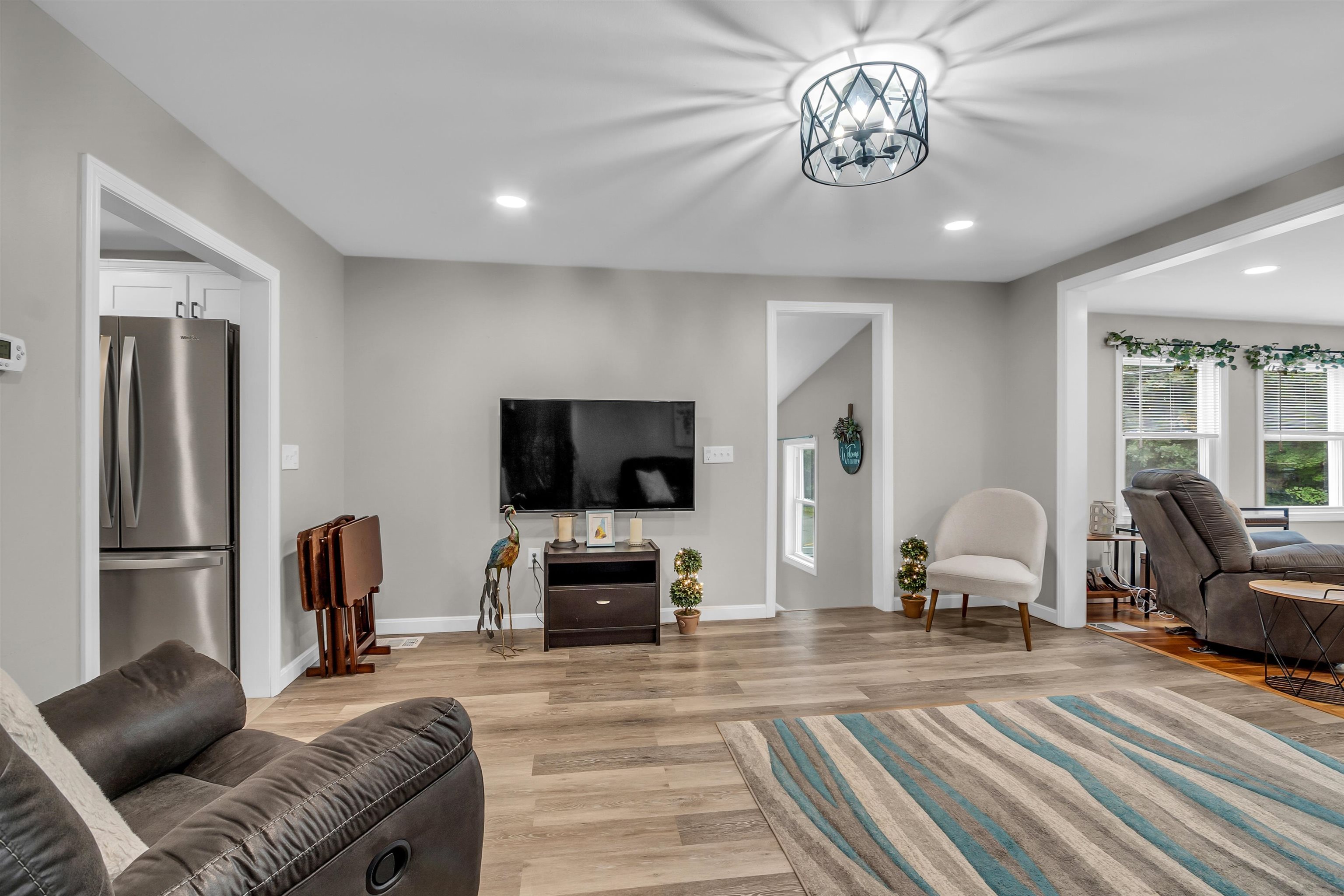 401 Borough Road Pembroke, NH 03275 - Photo 9 of 40 Gallery Image 9