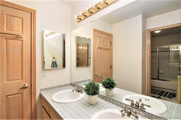 $1,325,000 | 10032 Wyecliff Court, Highlands Ranch, CO 80126