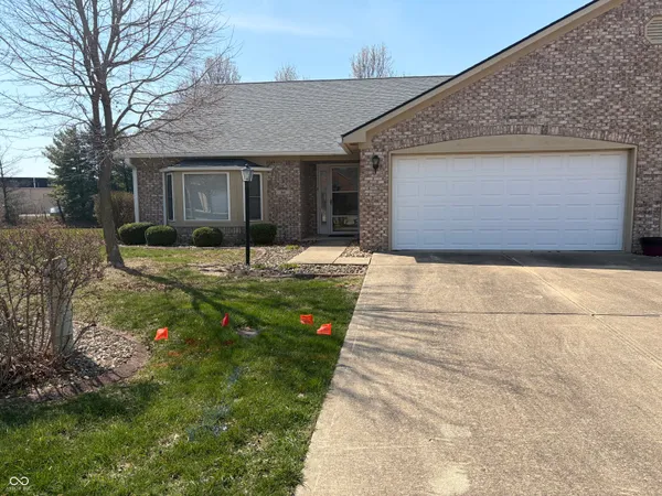 $234,900 | 166 Lake View Court, Avon, IN 46123
