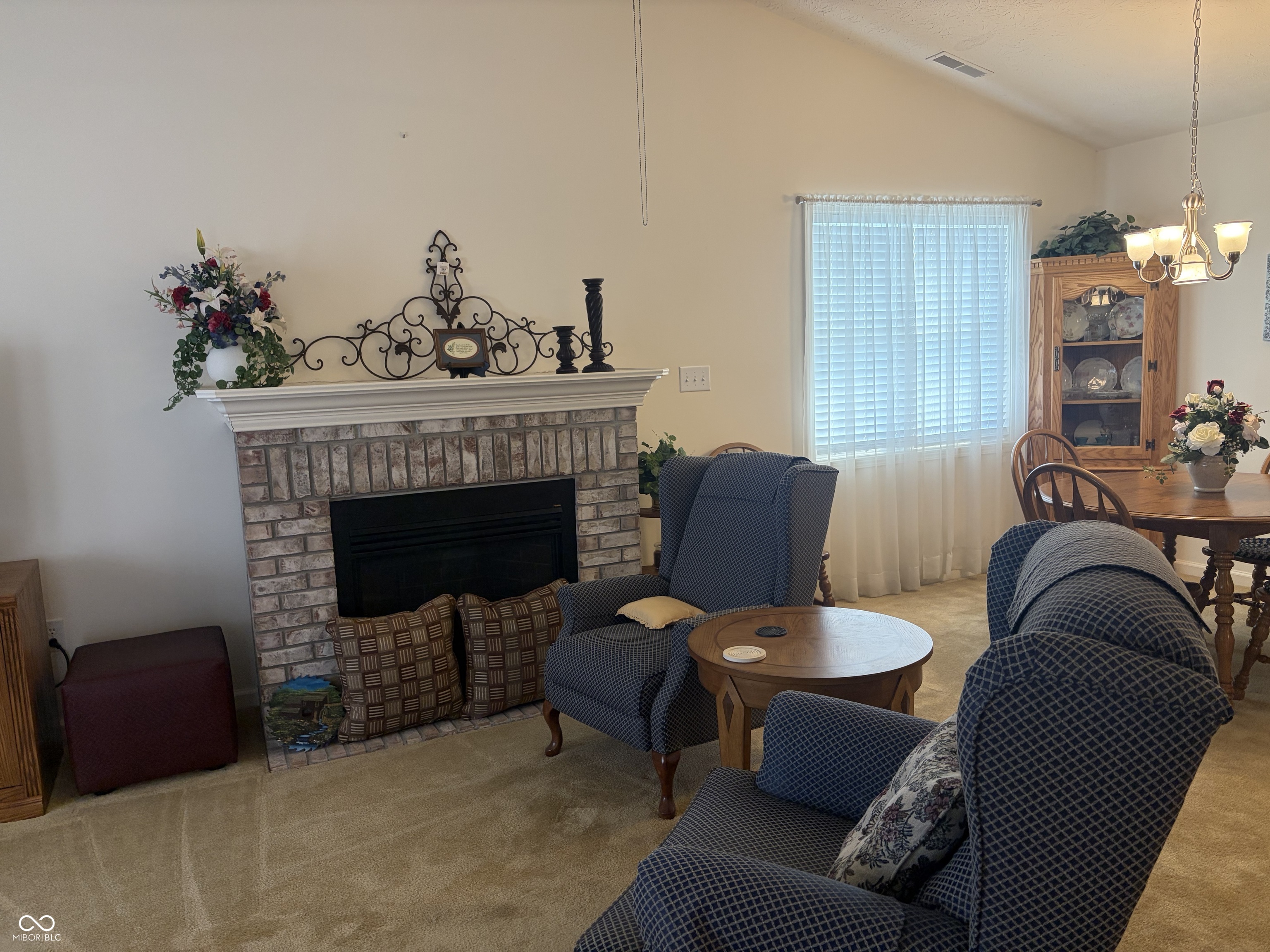 166 Lake View Court Avon, IN 46123 - Photo 4 of 22