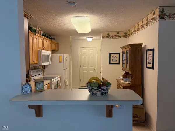 $234,900 | 166 Lake View Court, Avon, IN 46123