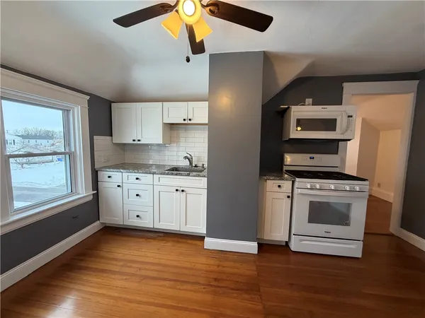 $1,450 | 87 Bentley Street, Unit 2, East Providence, RI 02914