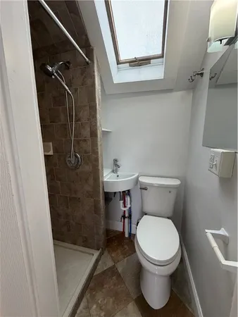 $1,450 | 87 Bentley Street, Unit 2, East Providence, RI 02914