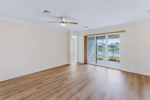 $379,900 | 12186 Southwest Jasper Lake Way, Port St. Lucie, FL 34987