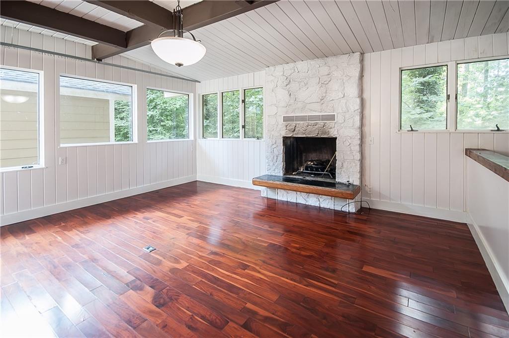 5270 Riverview Road Northwest Atlanta, GA 30327 - Photo 6 of 20