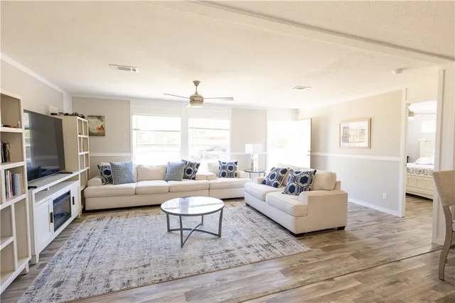 $215,000 | 100 Tanglewood Lane, Somerville, TX 77879