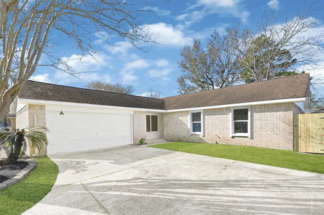 $269,000 | 17519 Jolly Boat Drive, Crosby, TX 77532