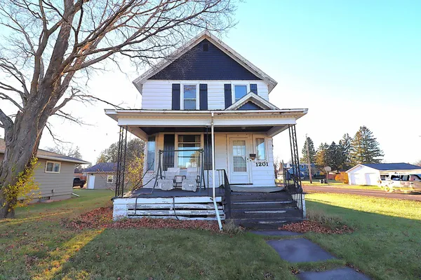 $44,400 | 1201 9th Avenue West, Ashland, WI 54806
