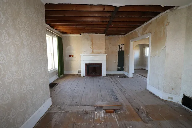 $44,400 | 1201 9th Avenue West, Ashland, WI 54806