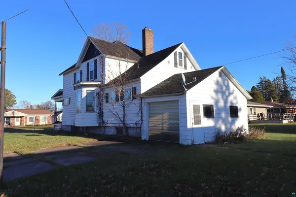 $44,400 | 1201 9th Avenue West, Ashland, WI 54806