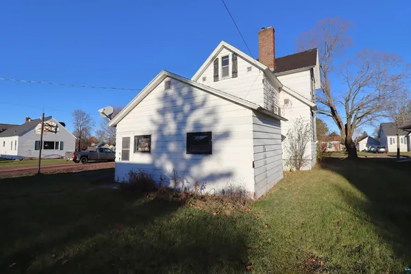 $44,400 | 1201 9th Avenue West, Ashland, WI 54806