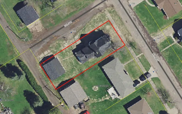 $44,400 | 1201 9th Avenue West, Ashland, WI 54806