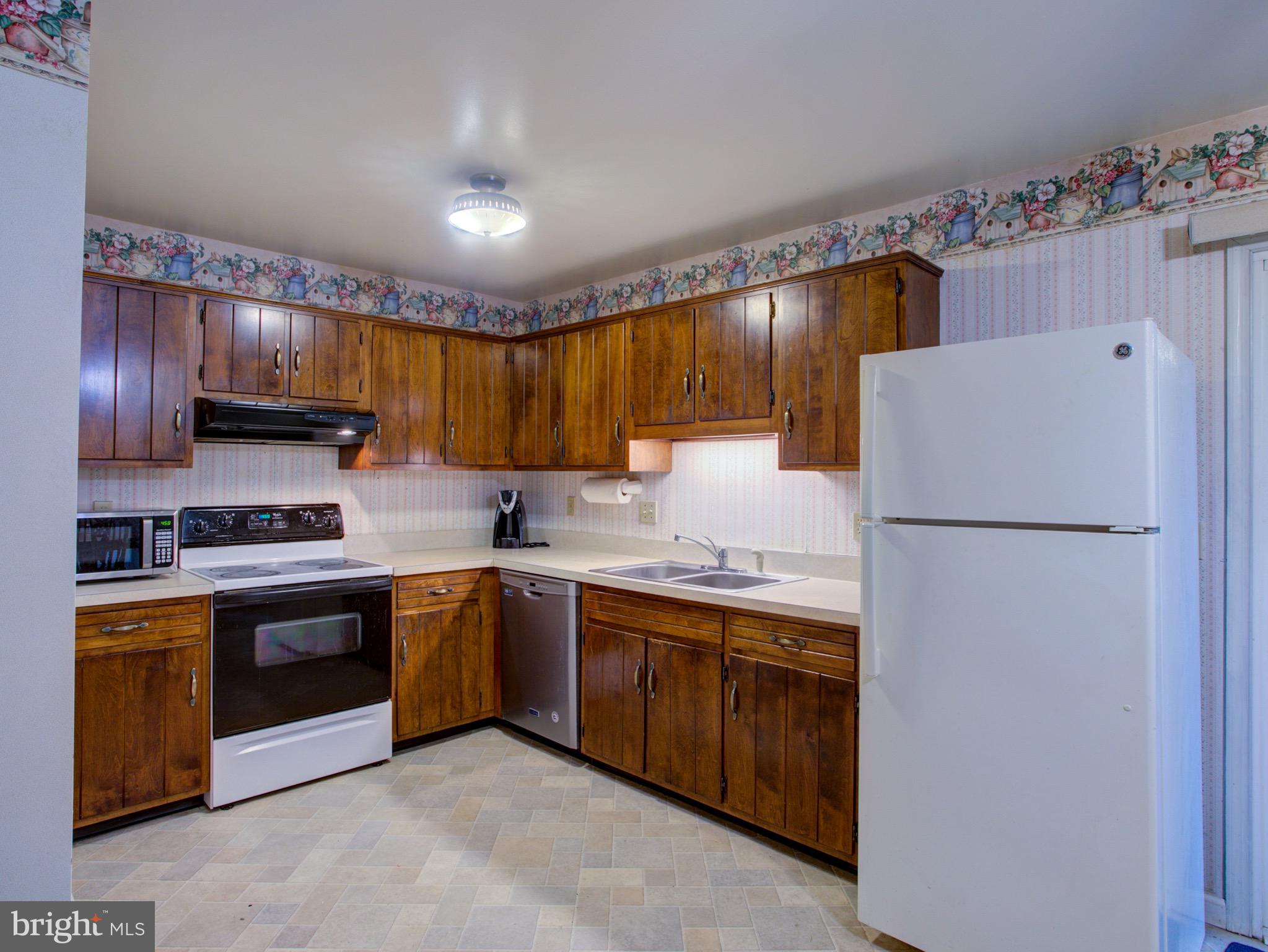 42 Akron Road Ephrata, PA 17522 - Photo 16 of 33 Gallery Image 16