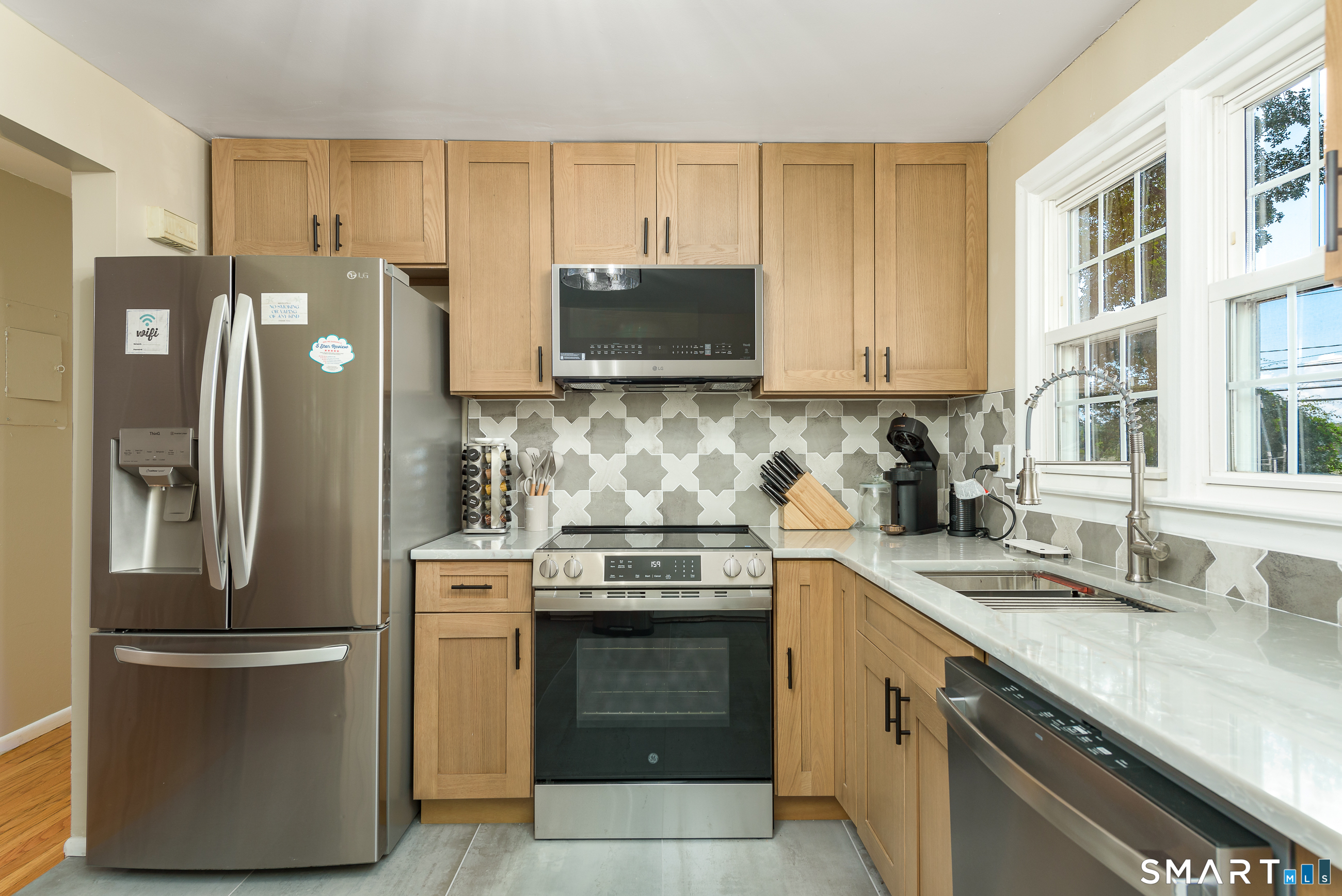 280 East Main Street, Unit E6 Clinton, CT 06413 - Photo 6 of 21 Gallery Image 6
