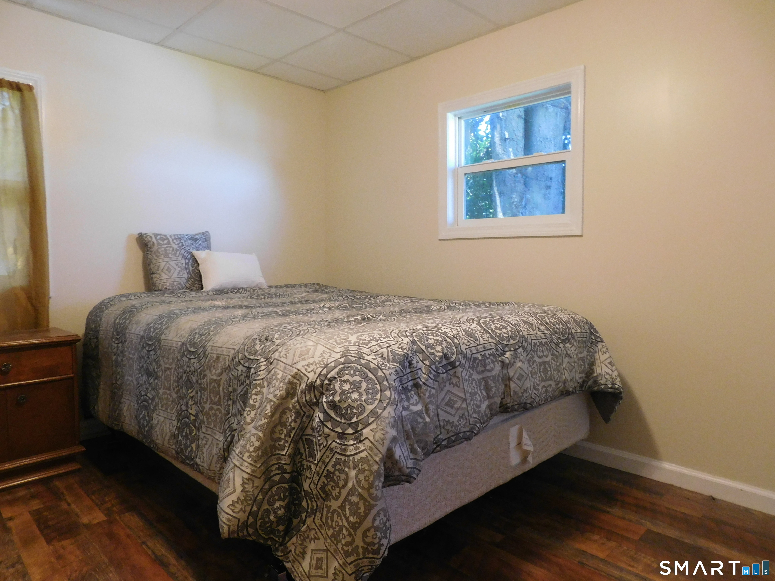 24 E Street Groton, CT 06340 - Photo 7 of 11
