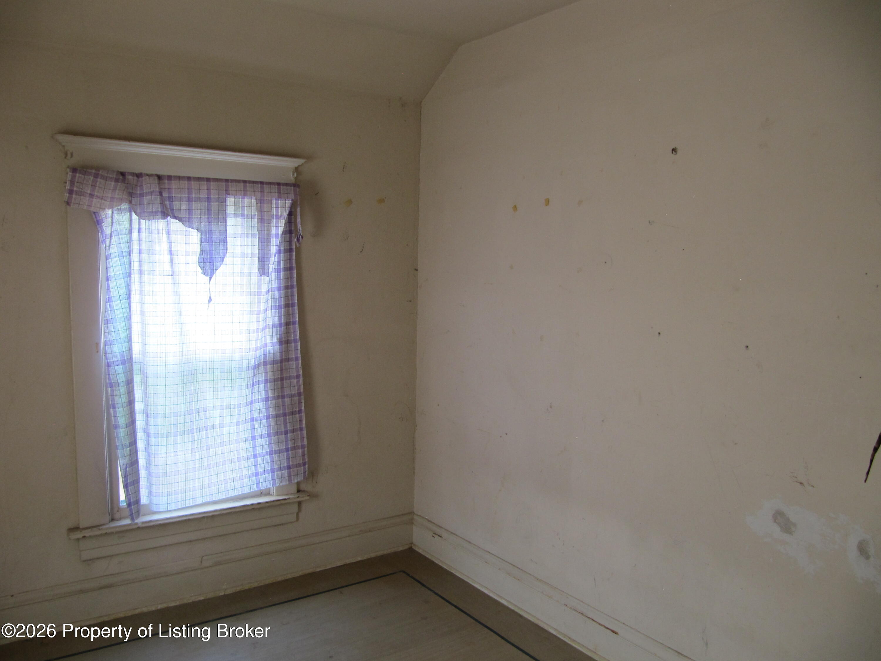 310 South Central Avenue Beach, ND 58621 - Photo 14 of 28 Gallery Image 14