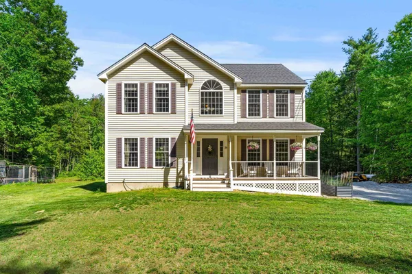 $624,900 | 28 Rossdale Lane, Weare, NH 03281