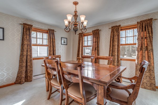 22 Country Road Westford, MA 01886 - Photo 5 of 23 Gallery Image 5
