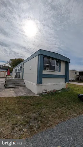 a house view with a outdoor space