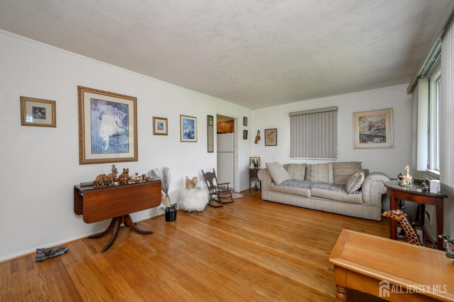 405 Magnolia Road Mount Laurel, NJ 08054 - Photo 4 of 38