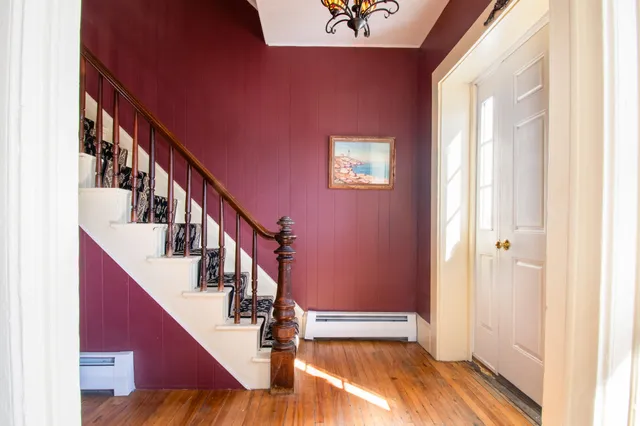 $925,000 | 53 Commercial Street, Boothbay Harbor, ME 04538