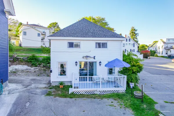 $849,000 | 53 Commercial Street, Boothbay Harbor, ME 04538