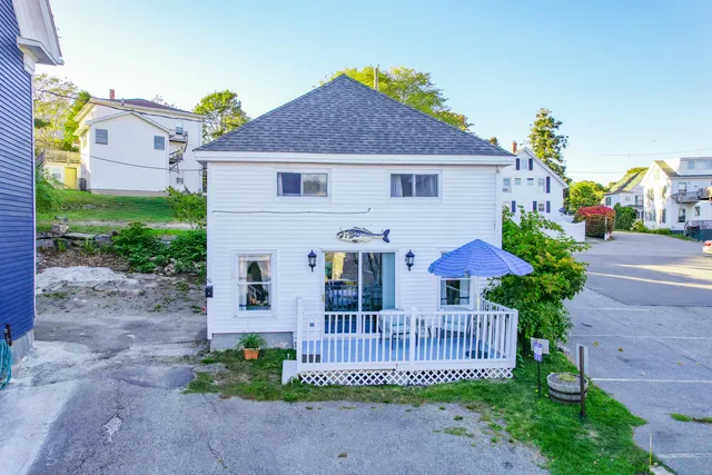 $925,000 | 53 Commercial Street, Boothbay Harbor, ME 04538