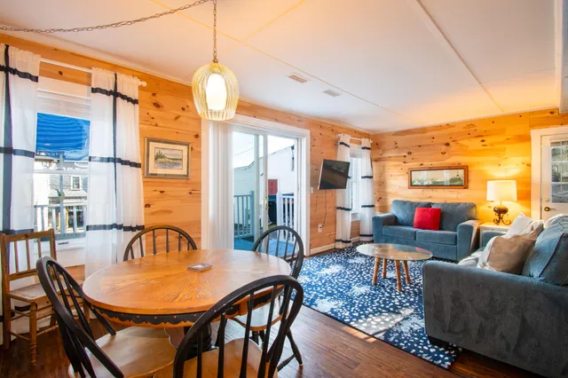 $925,000 | 53 Commercial Street, Boothbay Harbor, ME 04538