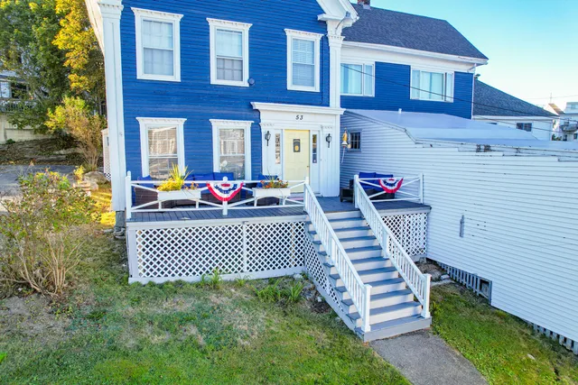 $925,000 | 53 Commercial Street, Boothbay Harbor, ME 04538