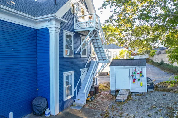 $849,000 | 53 Commercial Street, Boothbay Harbor, ME 04538