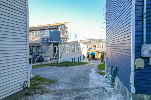 $849,000 | 53 Commercial Street, Boothbay Harbor, ME 04538