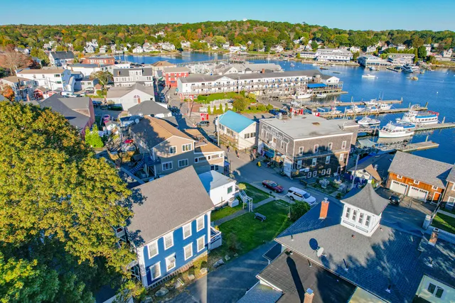 $925,000 | 53 Commercial Street, Boothbay Harbor, ME 04538