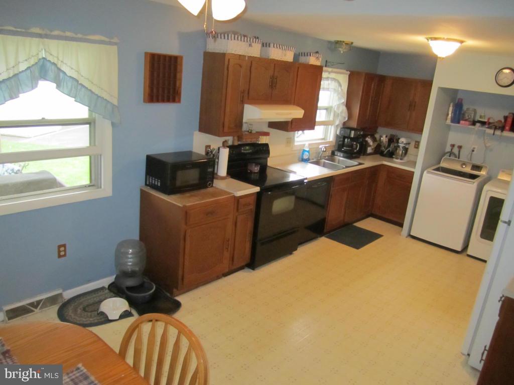 12 Forney Drive Lititz, PA 17543 - Photo 12 of 24 Gallery Image 12