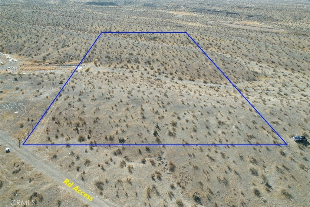 2 South Pipeline Road Oro Grande, CA 92368 - Photo 1 of 15 a view of a hallway