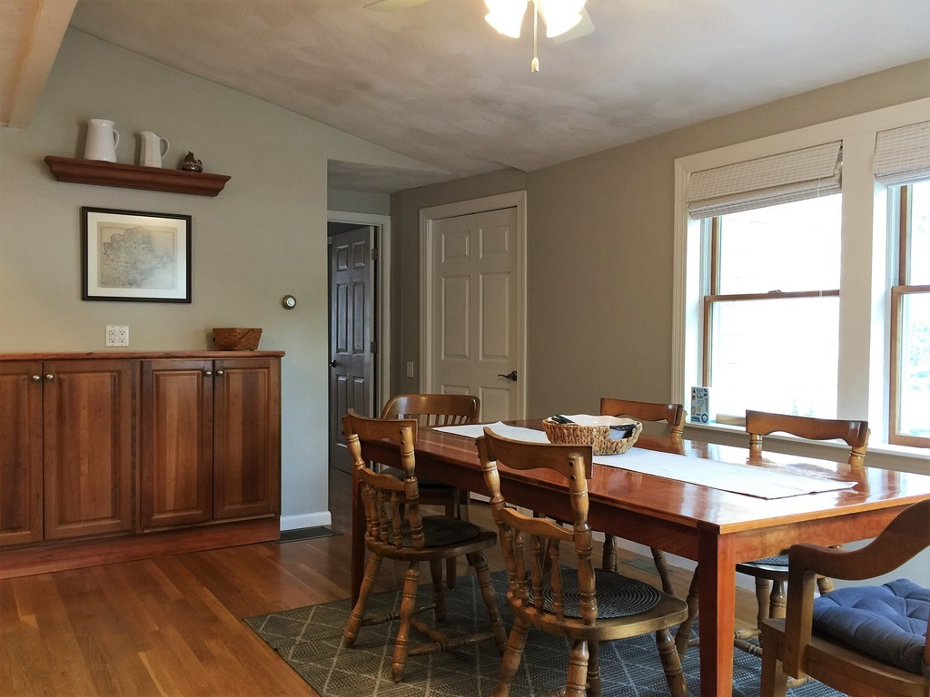 15 Thompson Road Beverly, MA 01915 - Photo 4 of 19 Gallery Image 4