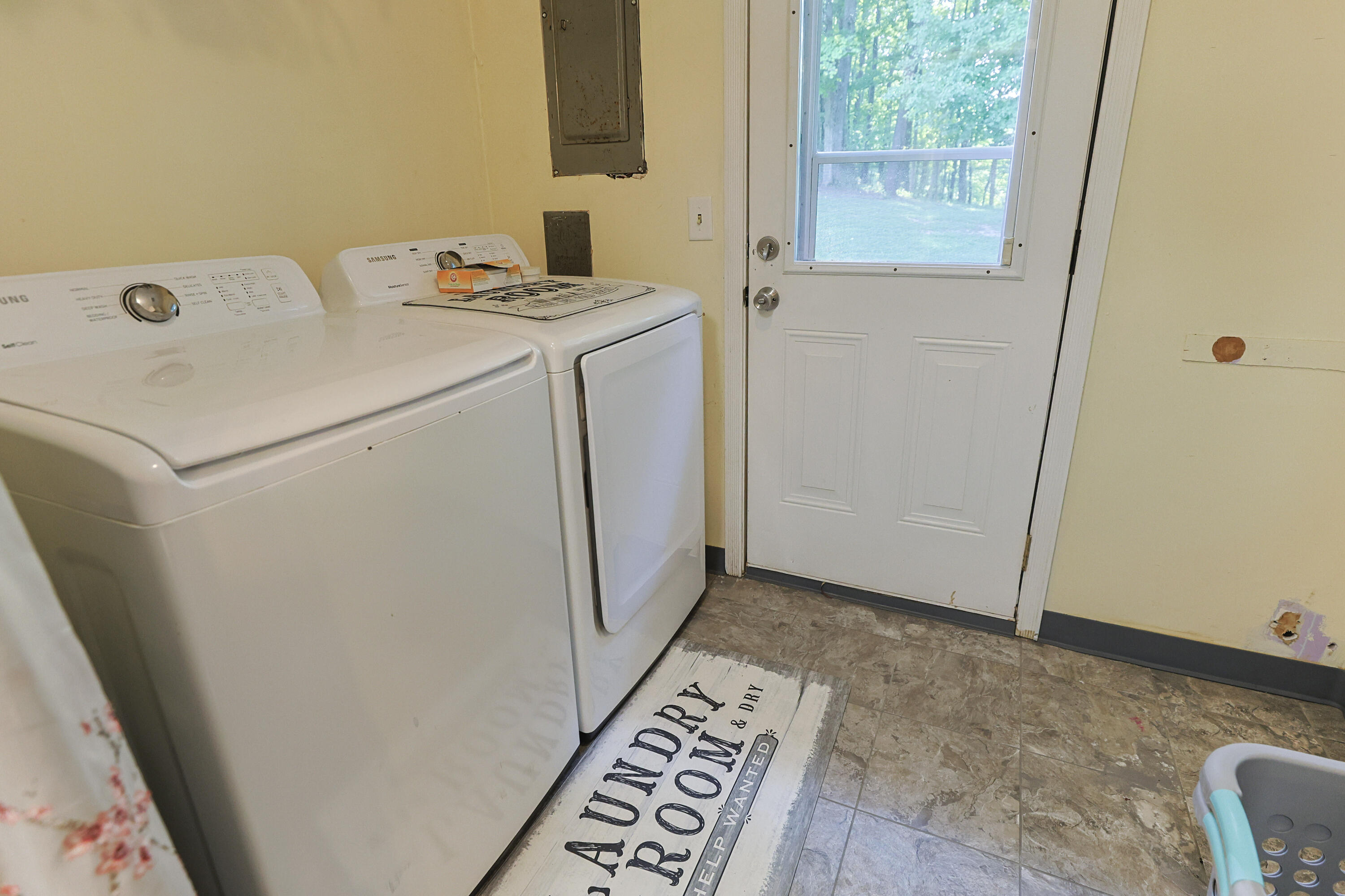 14910 Boyle Lake Road Galien, MI 49113 - Photo 18 of 34 Laundry