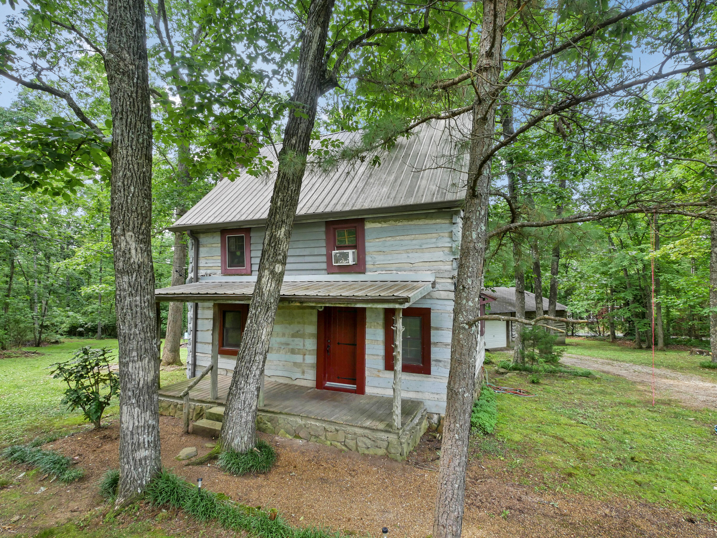 945 Miller Road Signal Mountain, TN 37377 - Photo 3 of 37 13-P1610848
