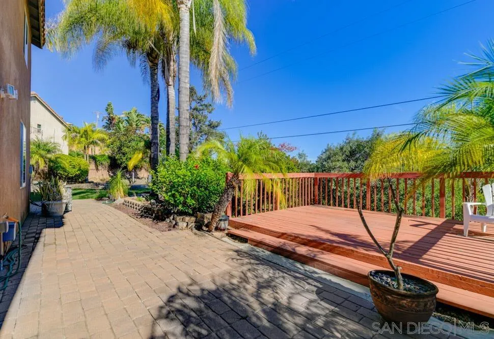 344 Natalie Way Fallbrook, CA 92028 - Photo 16 of 37