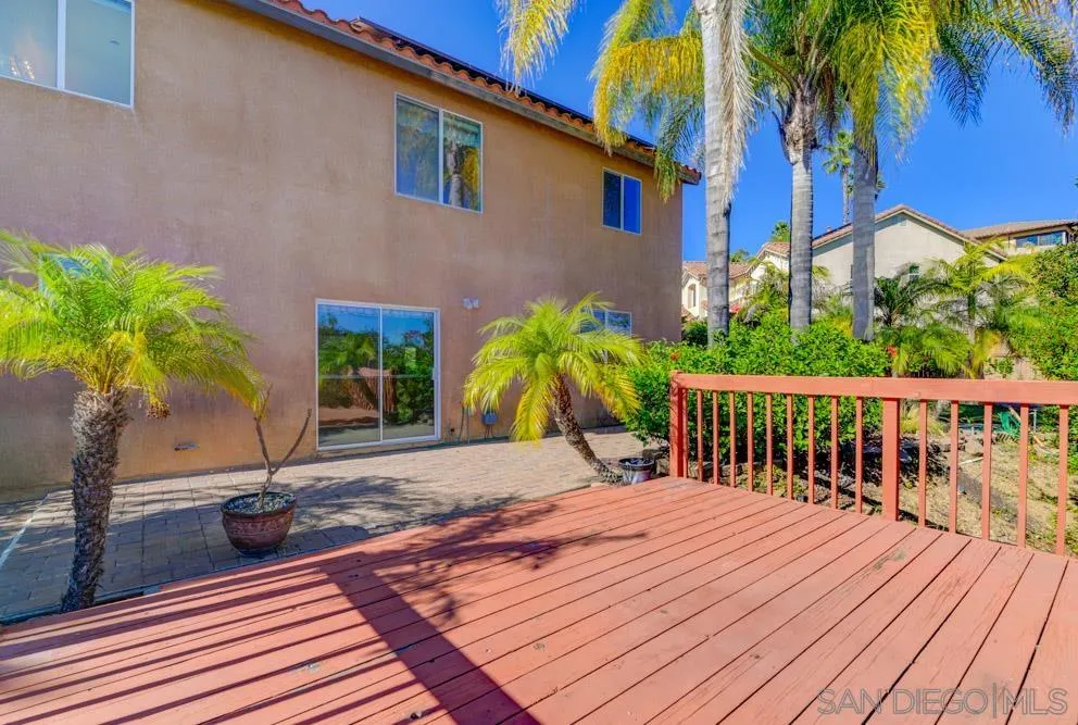 344 Natalie Way Fallbrook, CA 92028 - Photo 18 of 37 a view of a house with a patio