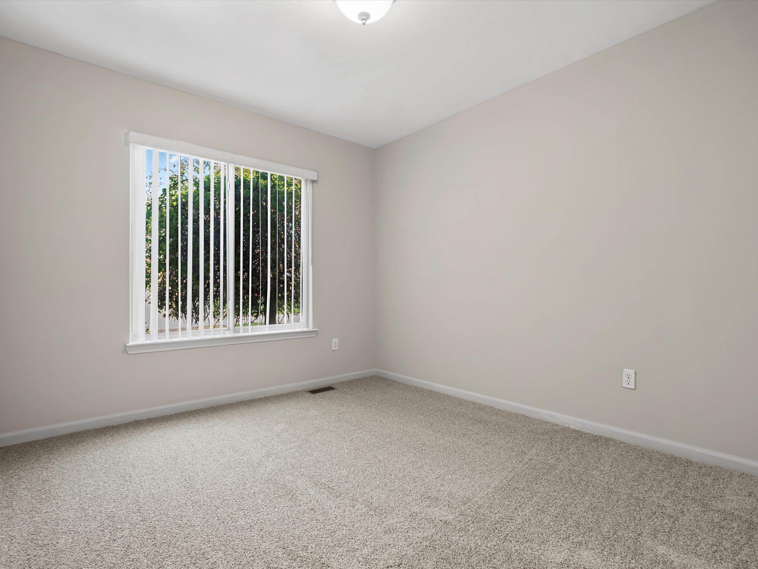 55374 Raspberry Drive Macomb, MI 48042 - Photo 22 of 31 50175026-24702843-b60b-4188-b545-9e99473b0821.JPG