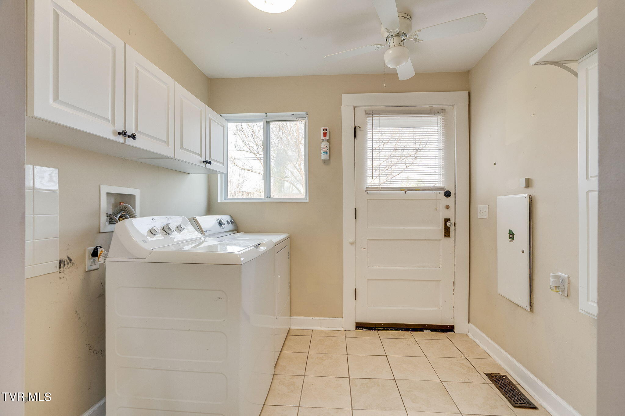 102 West Maple Street Johnson City, TN 37604 - Photo 17 of 40 017