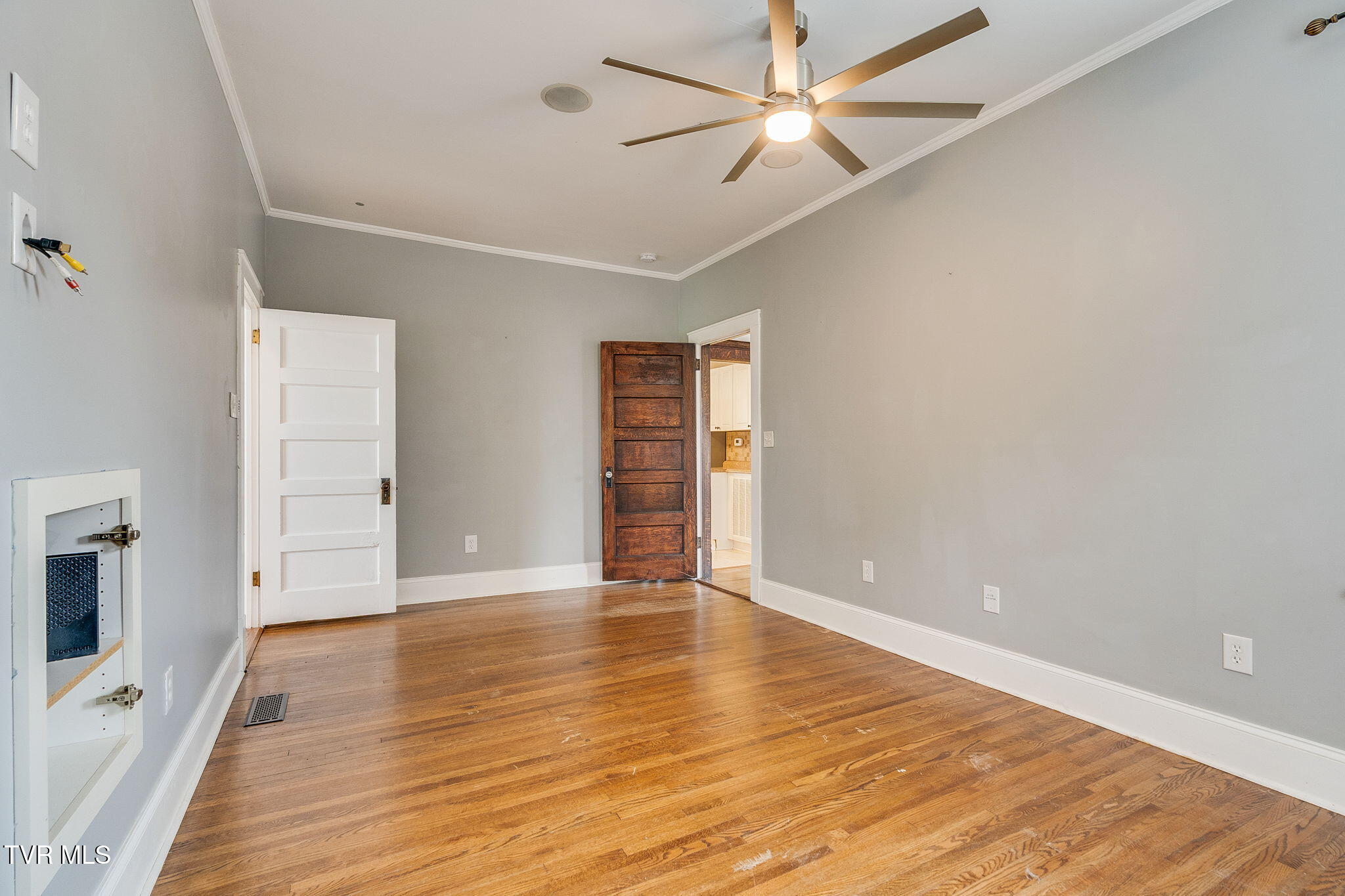102 West Maple Street Johnson City, TN 37604 - Photo 19 of 40 019