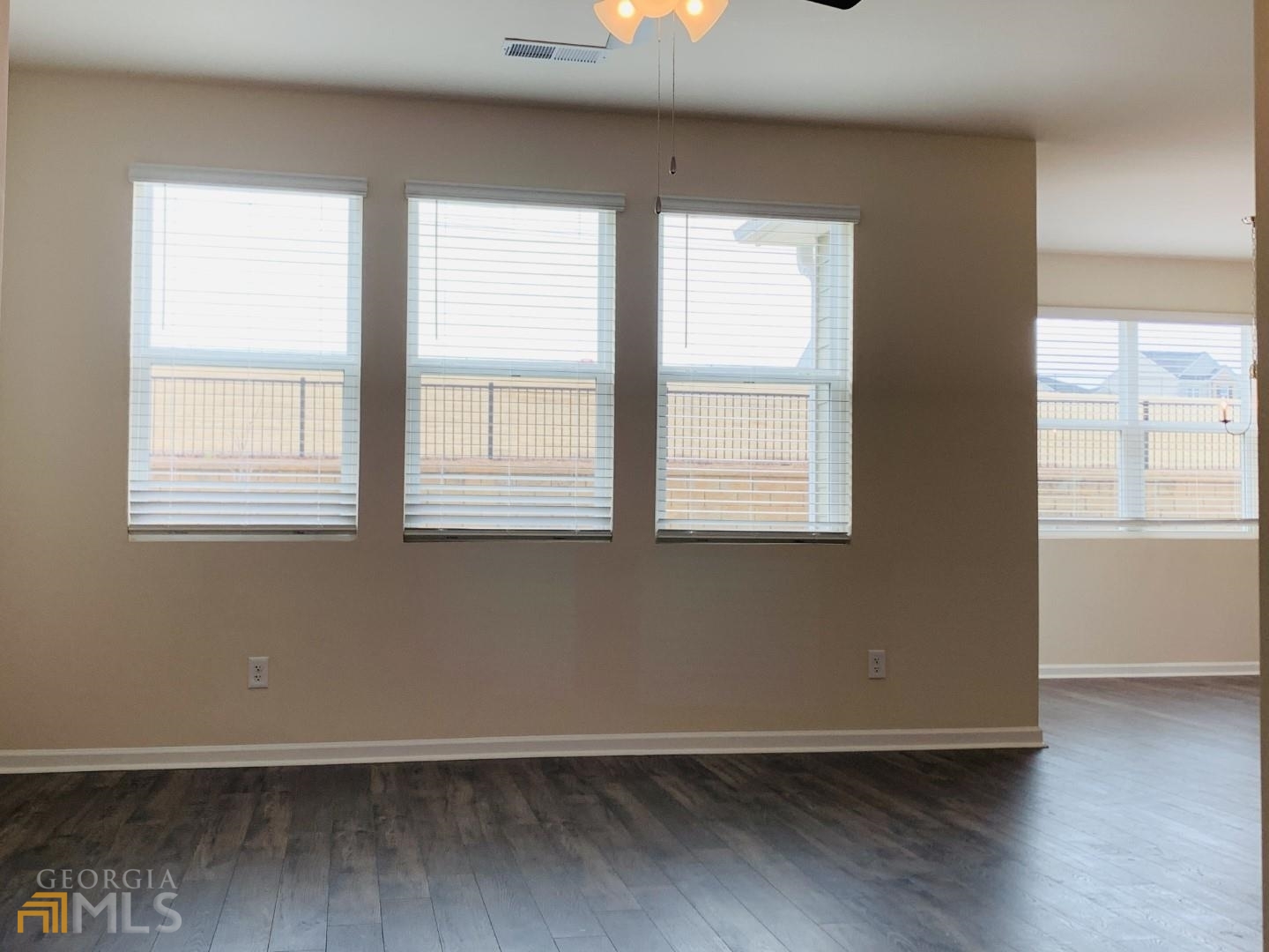 49 Lauritsen Way Newnan, GA 30265 - Photo 7 of 32